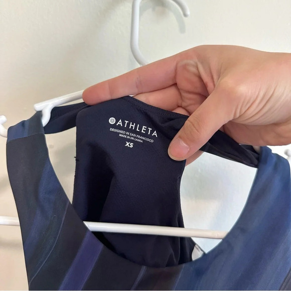 Athleta lightning printed support top in geode blue size XS! - Picture 2 of 5